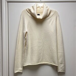 GAP Cream Cowl Neck Women's Sweater Size Large